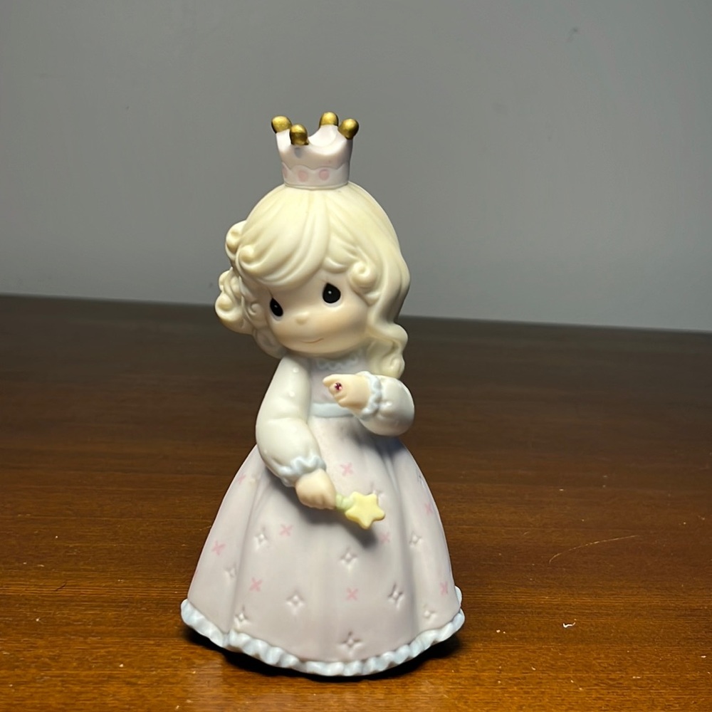 Precious Moments pretty as a Princess